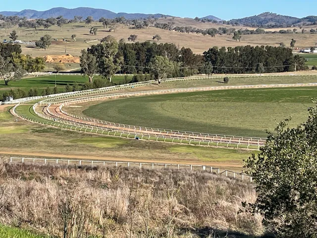 Gooree Park Mudgee - Horse Stud, Cellar Door, Wine, & Farm Stays