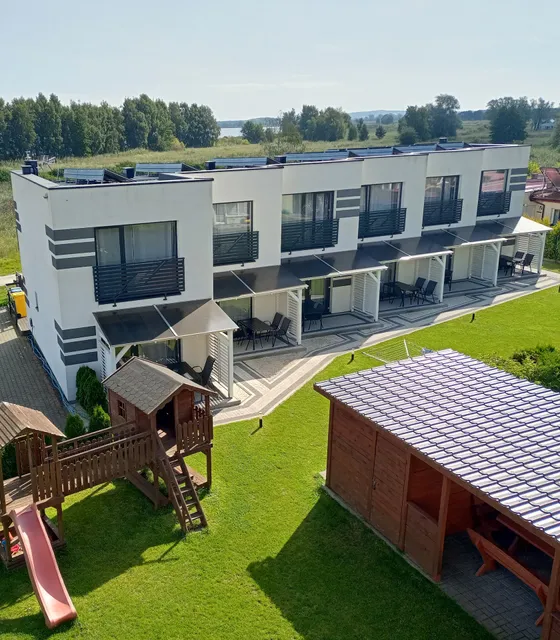 Villa Over Lake, Apartamenty i Pokoje 10 minut od Morza ( Mielno )