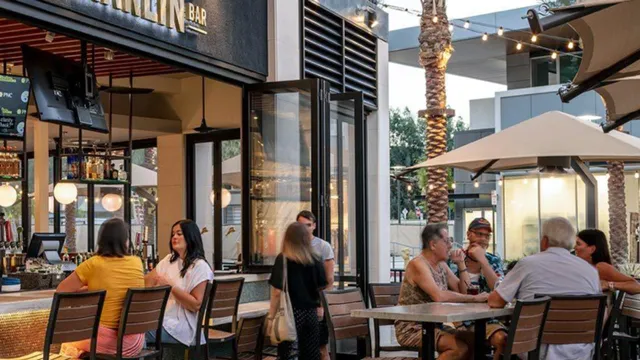 Tommy Bahama Marlin Bar