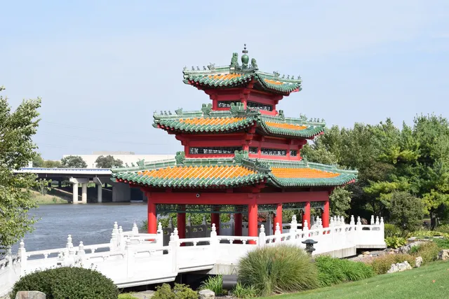 Robert D. Ray Asian Garden