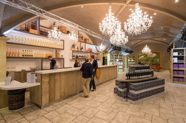 Cave de Beaumes-de-Venise - Rhonéa