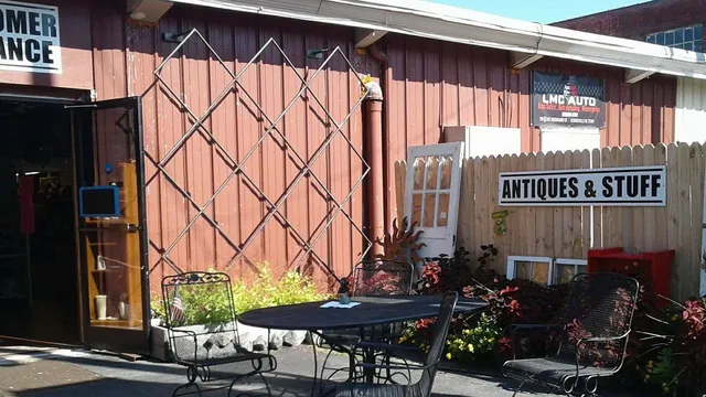 Cooper’s Vintage Village