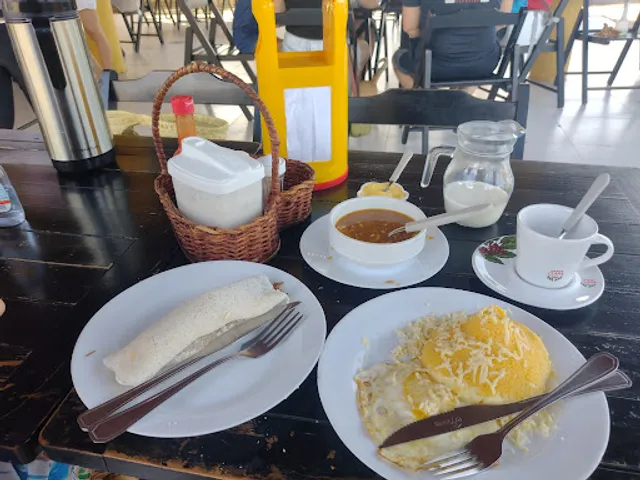 Restaurante & Café da Manhã O Chico