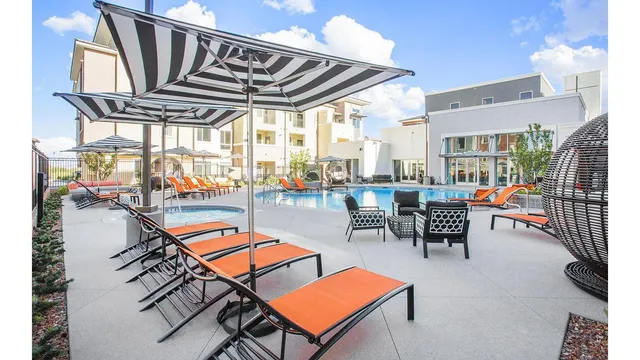 Elysian at the District