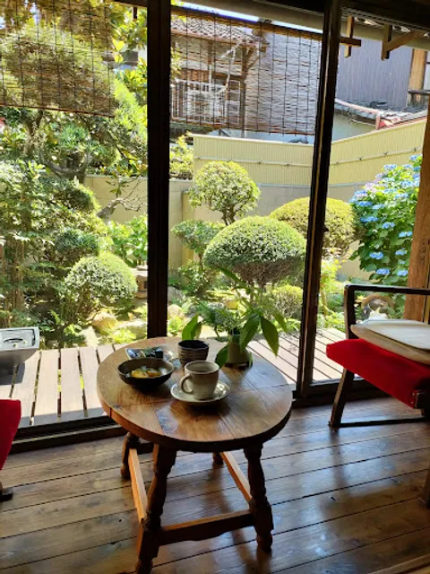 町家 カフェ & サロン ゆるり