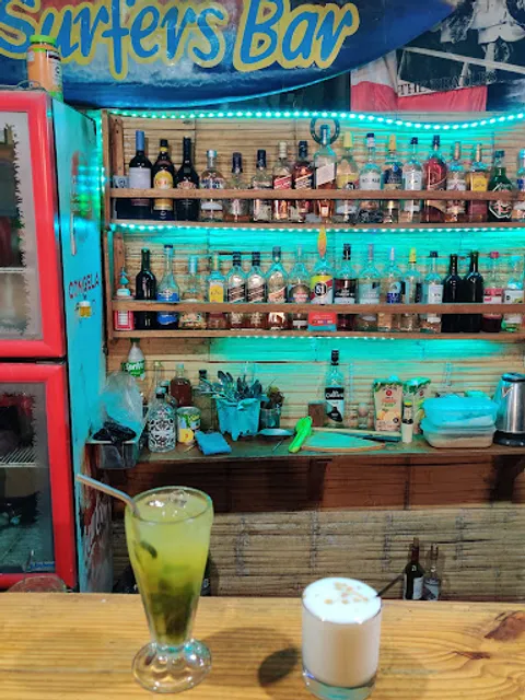 Surfer's Bar and Grill Mancora