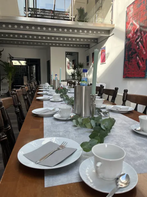 Hotel & Cafe Passage 84