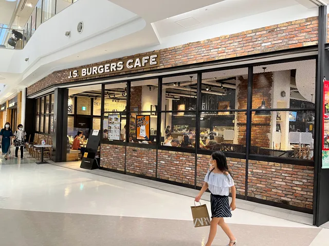 J.S. Burgers Cafe LaLaport EXPOCITY