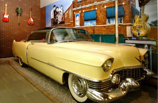 Elvis & Hollywood Legends Museum