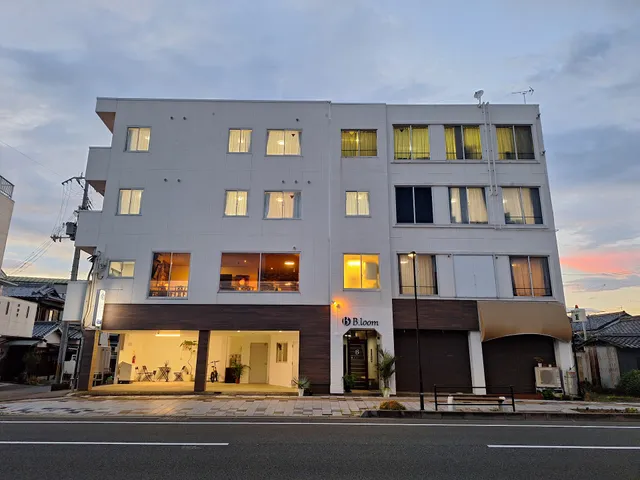 ビジネスホテルブルーム