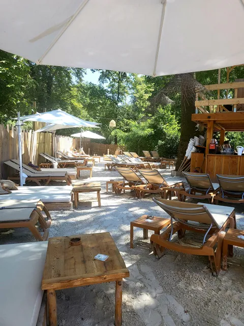 La Beach Paris Restaurant & plage privée à Paris