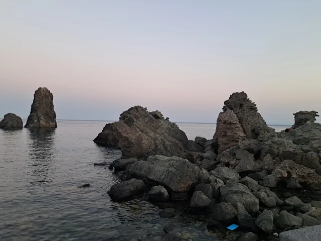 Plage aci trezza