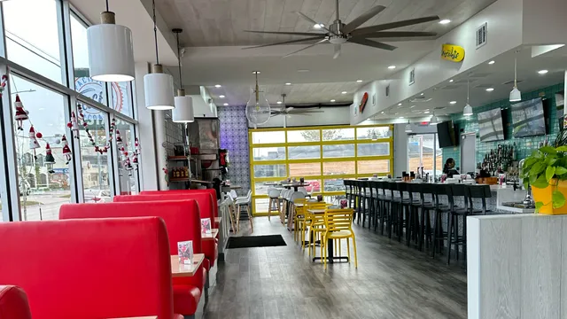 Pacific Coast Tacos - S Shepherd Dr.