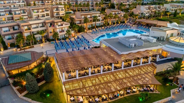 Grand Hotel Holiday Resort