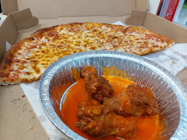 Sara's Pizza Palace Holbrook