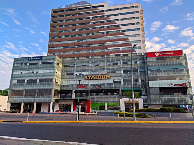Centro de Negocios Stadium