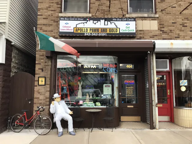 Apollo Pawn and Gold