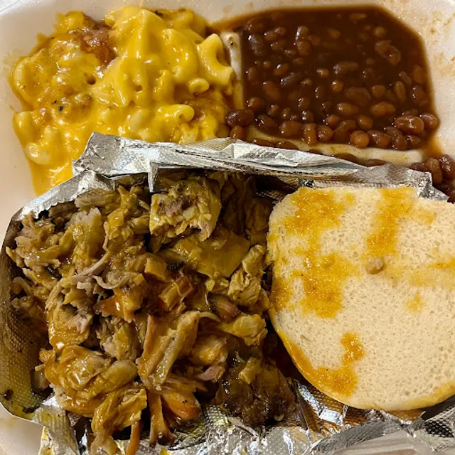 LADY Sugar Shack BBQ (beach side)