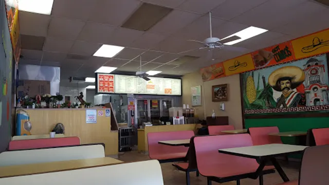 Rolando's Taco Shop