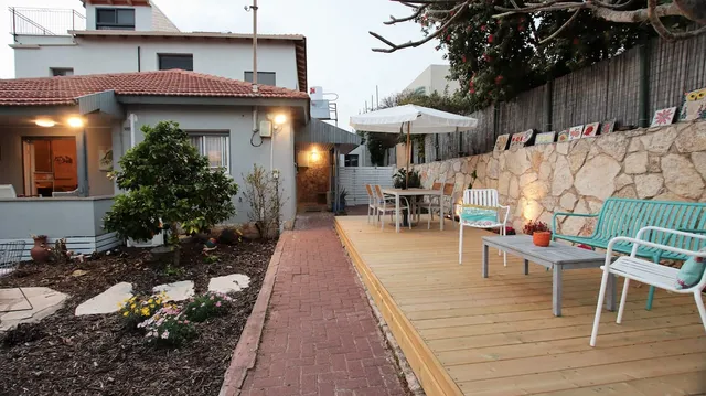 Cute and Cozy in Zichron Yaakov - Studio/House