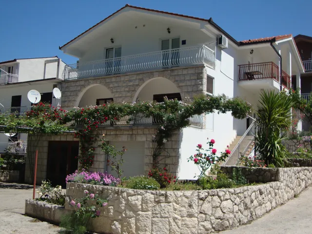 Apartmani Marinović