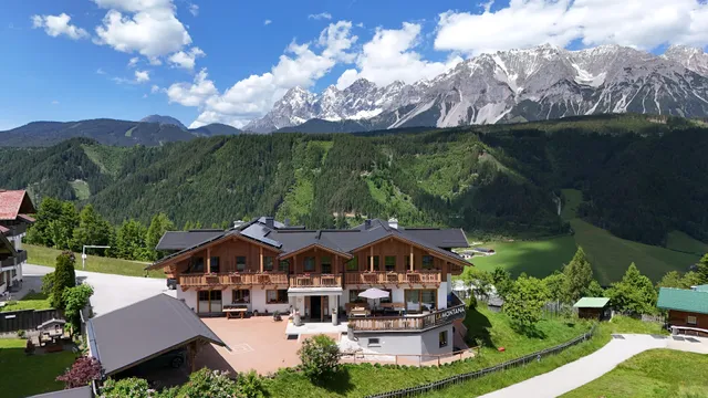 LA MONTANA - SKI & HIKING LODGE