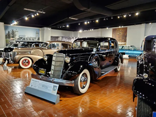 Lincoln Motor Car Heritage Museum