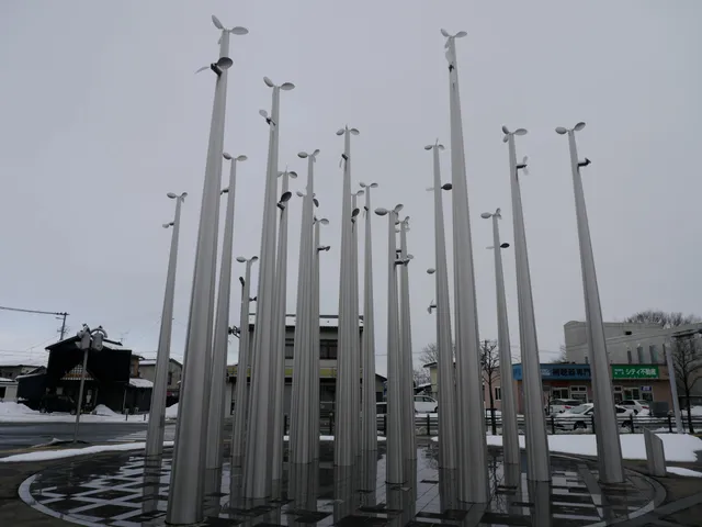 JR 花巻駅前公園 「風の鳴る林」
