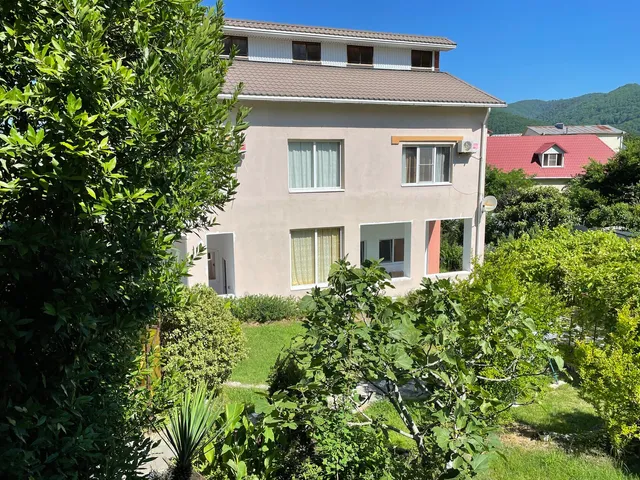 Guest House "Tamara"