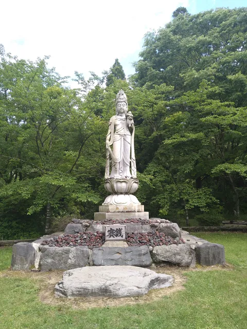 Koyasugawara Kannon Statue