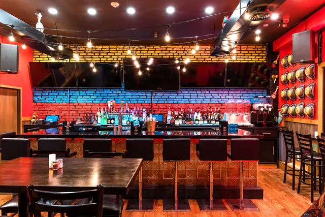 La Santa Bar & Grill