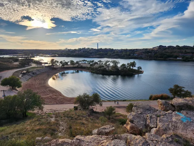 Buffalo Springs Lake
