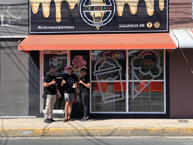 Ice Cream & Limbers Calle Loiza