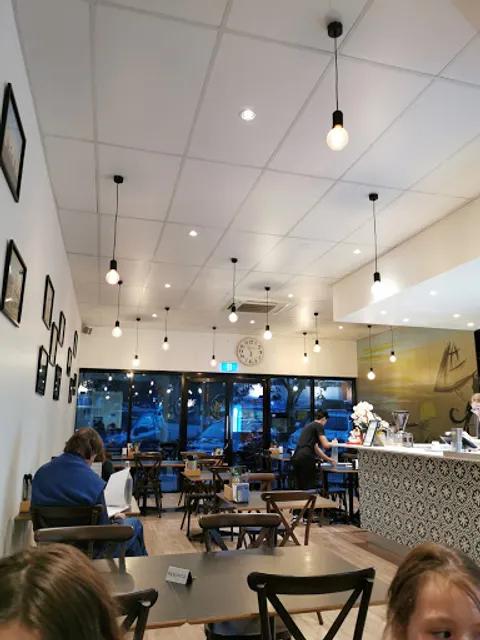 Lotus Saigon - em cà phê