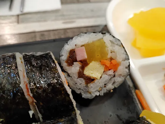 김밥나라 봄내초교점