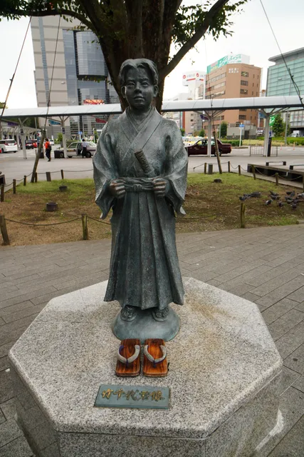 Statue of Takechiyo