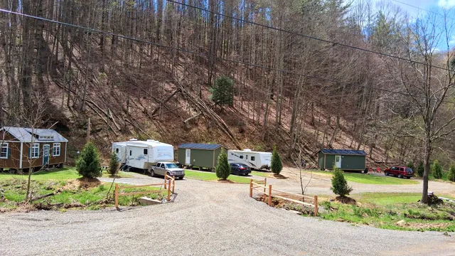 Drake's Creek Campground near Boone