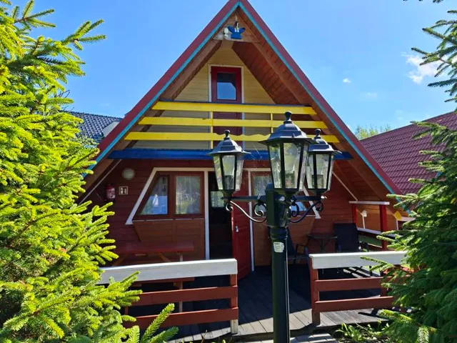 Ośrodek Wczasowy „DOMINO BIS” Dieter Solik. Noclegi Dźwirzyno.