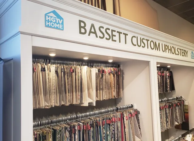 Crest Furniture - Arlington Heights