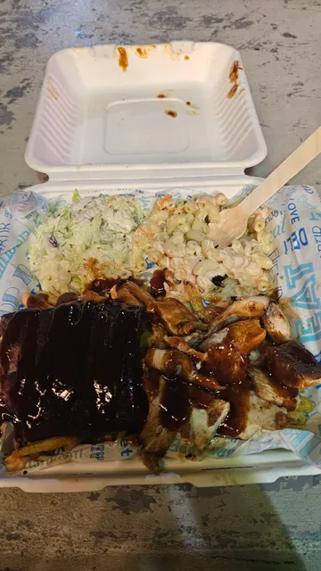 SMOKEHOUSE BBQ TRUCK