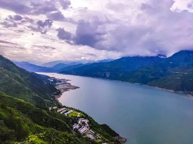 Tehri Dam Reservoir