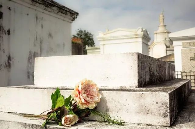 St. Louis Cemetery No. 1 Official Tour
