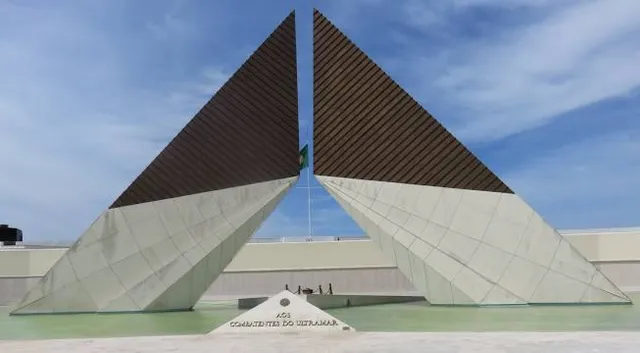 Monument to the Overseas Combatants