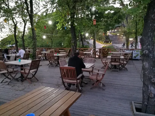 Yakacık Havuzlu Park