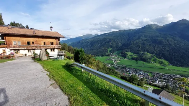 Bio-Bauernhof Entscharrn