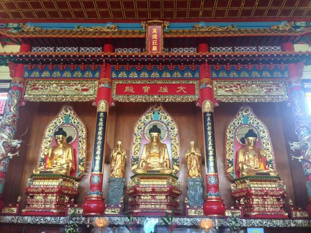 Puu Jih Syh Temple