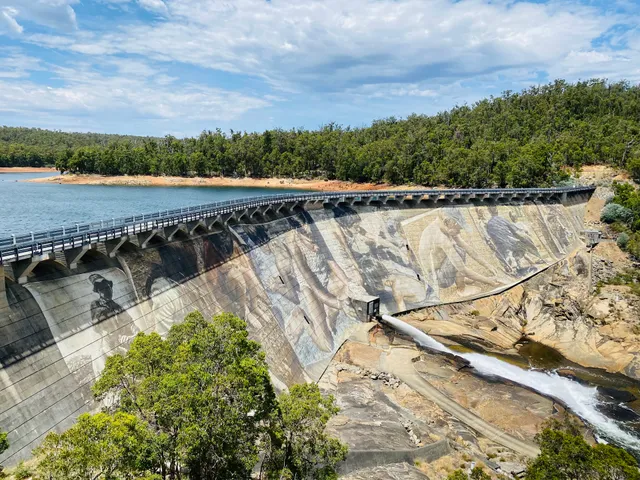 Wellington Dam Lookout Area