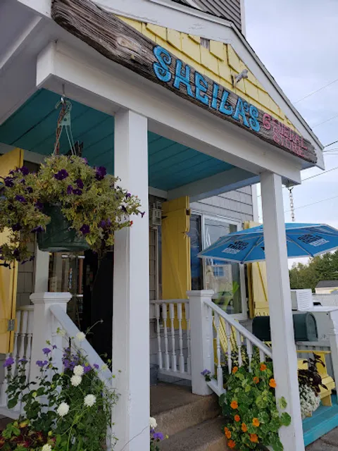 Sheilas Country Store