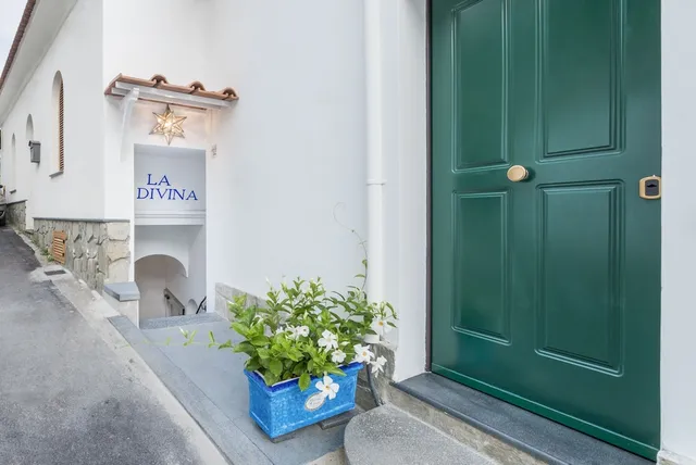 La Divina Amalfi Coast