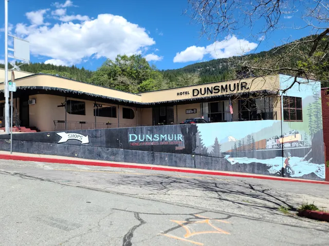 Hotel California Dunsmuir